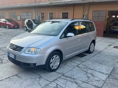 Usata VW Touran 101 CV (74 kW) 2004 Grigio Monovolume