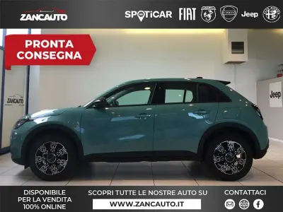 Nuova Fiat 600 Icon 101 CV (74 kW) 2026 Blu/azzurro SUV