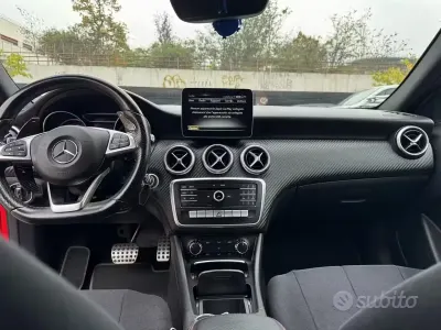 Usata Mercedes A180 Premium 122 CV (89 kW) 2016 Rosso Berlina