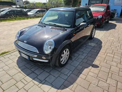 Usata Mini One D 75 CV (55 kW) 2004 Nero Utilitaria