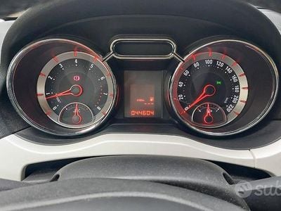 Occasion Opel Adam 70 ch (51 kW) 2016 Rouge Citadine