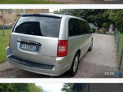 Usata Chrysler Voyager 163 CV (119 kW) 2008 Grigio Monovolume