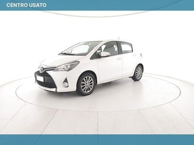 Usata Toyota Yaris Active 69 CV (50 kW) 2017 Bianco Berlina