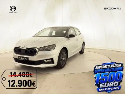 Usata Skoda Fabia Style 110 CV (80 kW) 2023 Argento tetto nero Utilitaria