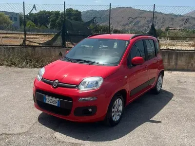 Usata Fiat Panda 69 CV (50 kW) 2019 Rosso Utilitaria