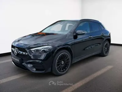 Usado Mercedes GLA200 AMG 163 CV (119 kW) 2024 Negro SUV