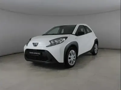 Usata Toyota Aygo X Active 72 CV (52 kW) 2023 Bianco SUV