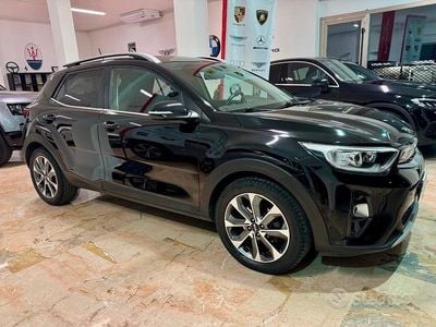 Usata Kia Stonic 120 CV (88 kW) 2018 Nero SUV