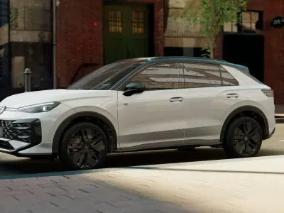 Nuova VW T-Roc Style 150 CV (110 kW) 2026 Pure white nero SUV