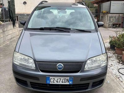 Usata Fiat Idea 80 CV (58 kW) 2006 Grigio Monovolume