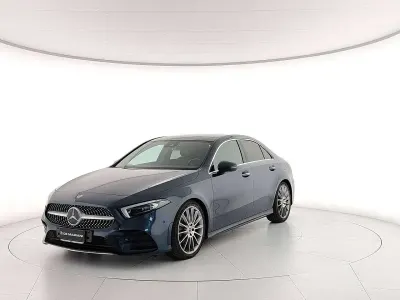 Usata Mercedes A200 Premium 150 CV (110 kW) 2022 Blu denim Berlina