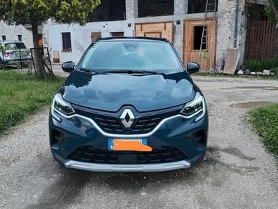 Usata Renault Captur 101 CV (74 kW) 2021 Blu SUV