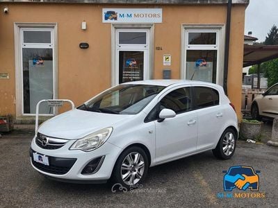 Usata Opel Corsa 86 CV (63 kW) 2012 Bianco Utilitaria