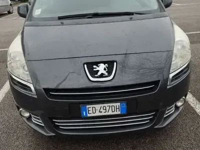 Usata Peugeot 5008