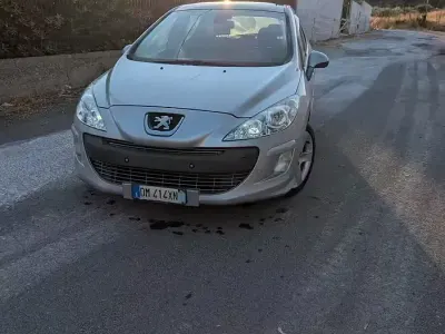 Usata Peugeot 308 109 CV (80 kW) 2008 Grigio Berlina