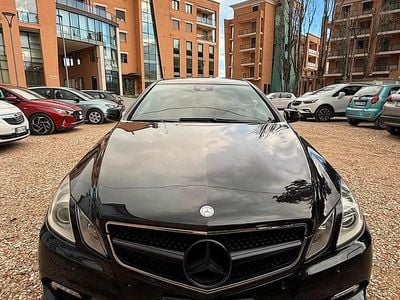 Usata Mercedes E220 Premium 222 CV (163 kW) 2013 Nero Coupé