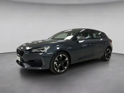 Usata Cupra Leon 150 CV (110 kW) 2023 Vari colori pastello Berlina