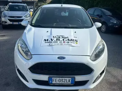 Usata Ford Fiesta Titanium 95 CV (69 kW) 2016 Bianco Utilitaria