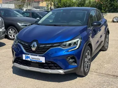 Usata Renault Captur 101 CV (74 kW) 2023 Bluazzurro SUV