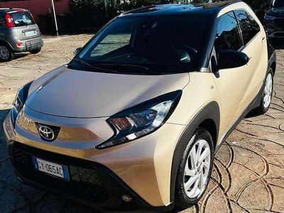 Beige Usata 2022 Toyota Aygo X Lounge SUV | 15.500 € (Buon prezzo)