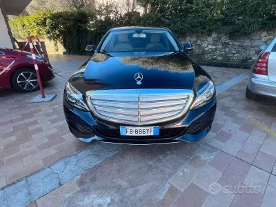 Usata Mercedes C250 Premium 204 CV (150 kW) 2016 Blu Berlina