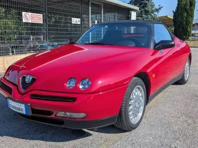 Usata Alfa Romeo Spider Lusso 192 CV (141 kW) 1996 Rosso Cabrio