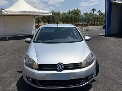 Usata VW Golf VI 105 CV (77 kW) 2010 Grigio Utilitaria