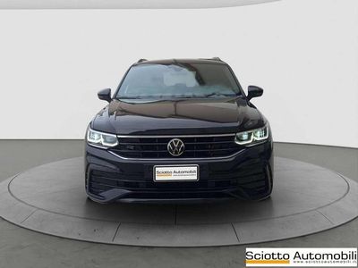 Gebraucht VW Tiguan R-line 150 PS (110 kW) 2022 Schwarz SUV