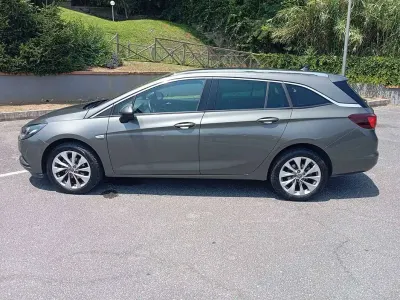 Usata Opel Astra Dynamic 110 CV (80 kW) 2018 Argento Station wagon