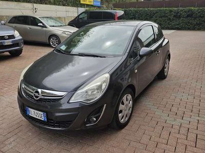 usata Opel Corsa GPL 1.2 neopatentati