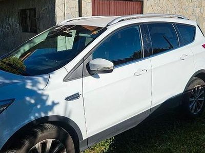 Usata Ford Kuga 120 CV (88 kW) 2015 Bianco SUV