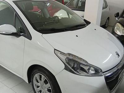 Usata Peugeot 208 92 CV (67 kW) 2016 Bianco Utilitaria