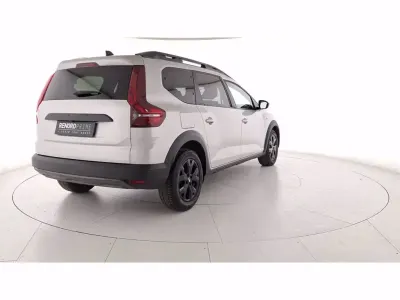 Usata Dacia Jogger Extreme 101 CV (74 kW) 2023 Grigio chiaro Monovolume