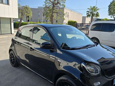 Usata Smart ForFour Superpassion 90 CV (66 kW) 2019 Nero Utilitaria