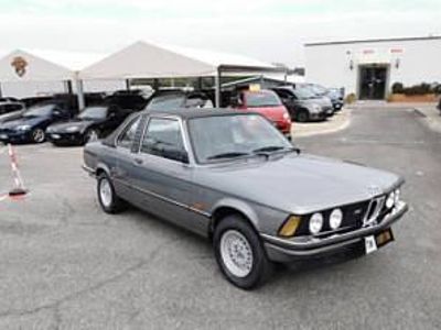Begagnad BMW 320 122 HK (89 kW) 1981 Grå Sedan