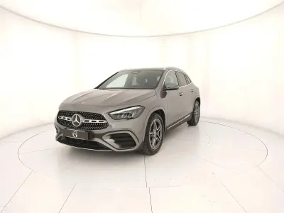 Usata Mercedes GLA200 AMG Line Premium 150 CV (110 kW) 2024 Grigio SUV