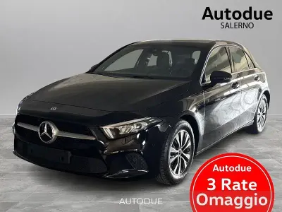Usata Mercedes A180 Business 136 CV (100 kW) 2020 Nero Berlina