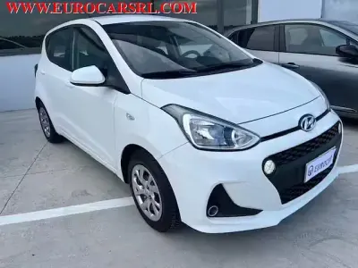 Usata Hyundai i10 66 CV (48 kW) 2017 Bianco Utilitaria