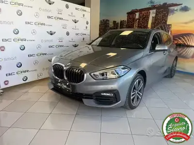 Usado BMW 116 Advantage 116 HP (85 kW) 2023 Cinzento Citadino