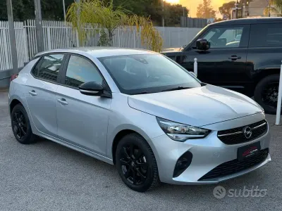 Usata Opel Corsa Elegance 102 CV (75 kW) 2023 Grigio Utilitaria