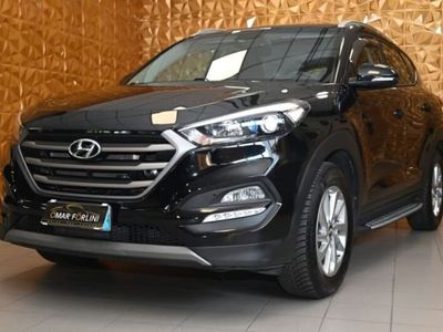 usata Hyundai Tucson 1.7 CRDI COMFORT 2WD 115CV 6M PDC TEL PEDANE FULL