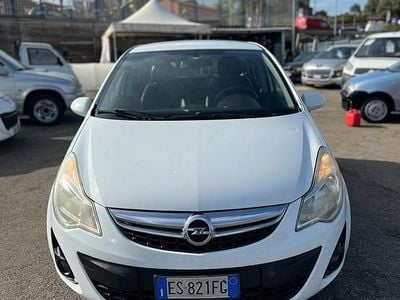 Usado Opel Corsa 85 CV (62 kW) 2013 Blanco Utilitario