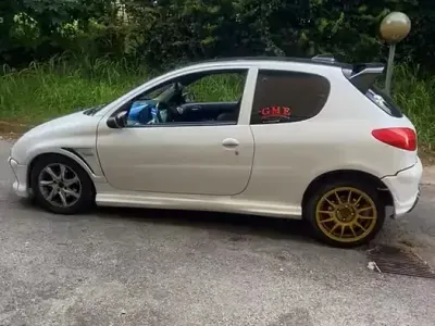 Usata Peugeot 206 GT 109 CV (80 kW) 2002 Berlina