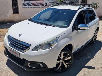 Usata Peugeot 2008 S 99 CV (72 kW) 2015 Bianco SUV