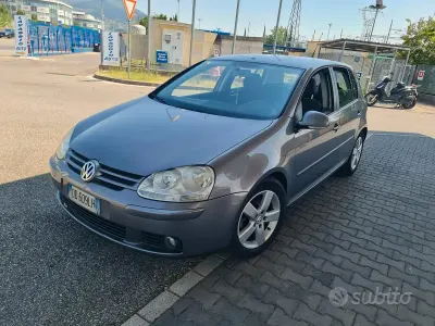 Usata VW Golf V 115 CV (84 kW) 2007 Grigio Berlina