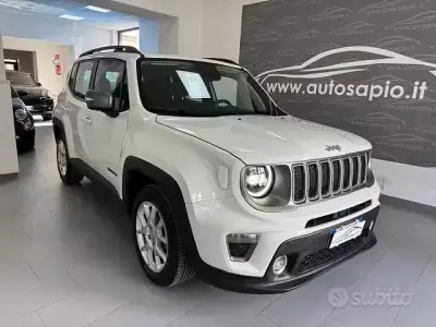 Begagnad Jeep Renegade Limited 131 HK (96 kW) 2022 Vit SUV