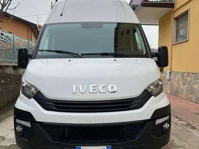 Occasion Iveco Daily 155 ch (114 kW) 2019 Blanc Van