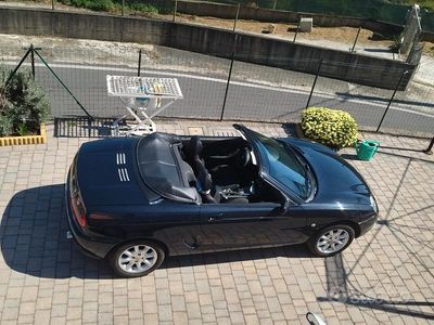 Usata MG F 112 CV (82 kW) 2001 Blu Cabrio