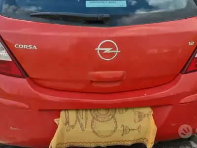 Usata Opel Corsa 80 CV (58 kW) 2008 Rosso Utilitaria