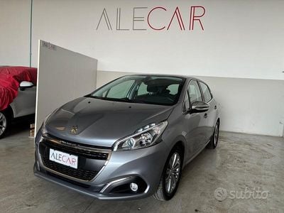 Usata Peugeot 208 Allure 83 CV (61 kW) 2019 Grigio Utilitaria